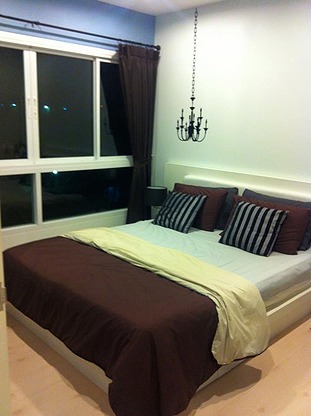 Condo · Sathon, bangkok — photo 1