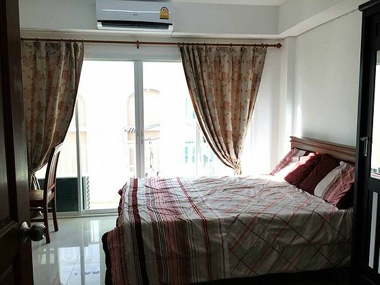 Condo · Mueang Chon Buri, chon_buri — photo 2