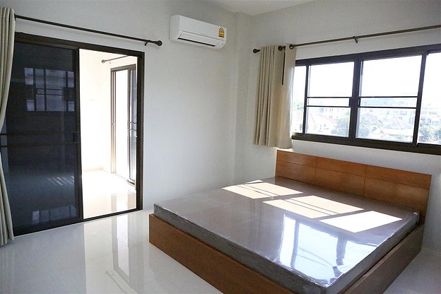 Condo · Watthana, bangkok — photo 3