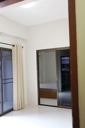 Condo · Watthana, bangkok — photo 5