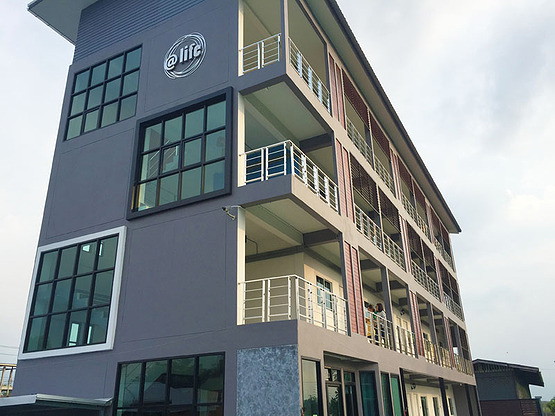 Condo — photo 2