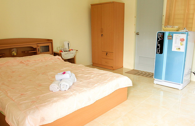 Condo — photo 3