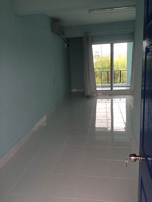 Condo — photo 3