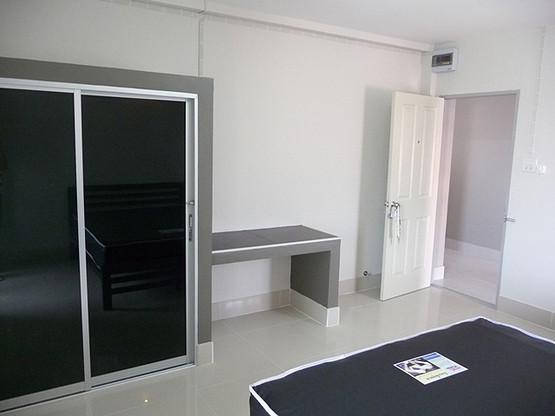 Condo · Huai Khwang, bangkok — photo 4