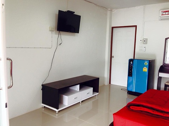 Condo — photo 1