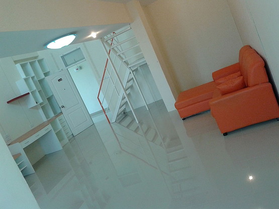 Condo — photo 2