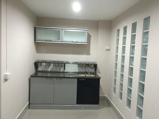 Condo · Phra Khanong, bangkok — photo 5
