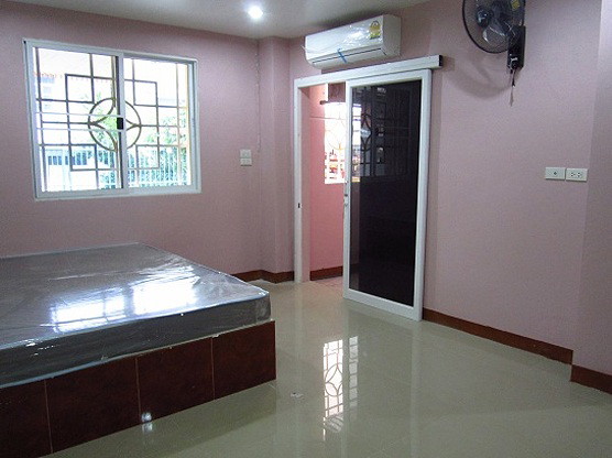 Condo · Lat Krabang, bangkok — photo 2