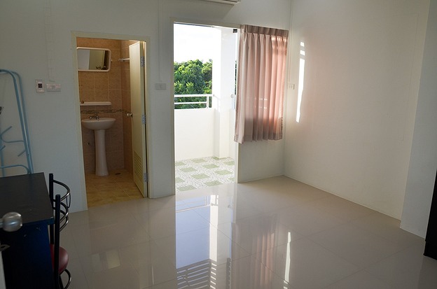 Condo — photo 3