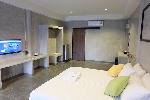 Condo — photo 5