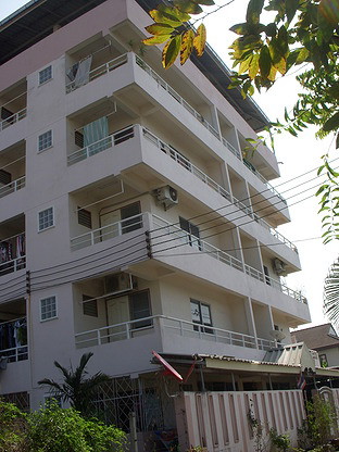 Condo · Wang Thonglang, bangkok — photo 4
