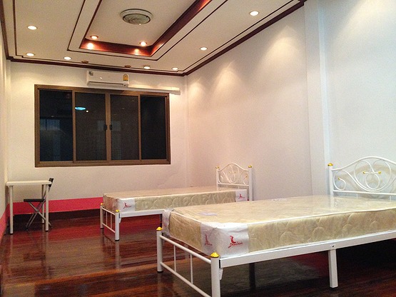 Condo · Pathum Wan, bangkok — photo 1