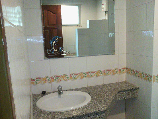 Condo — photo 2