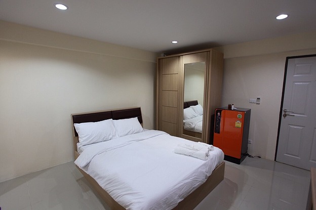 Condo · Thon Buri, bangkok — photo 5