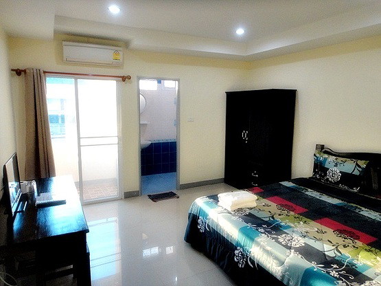 Condo — photo 3