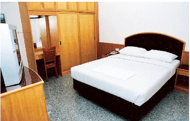 Condo — photo 3