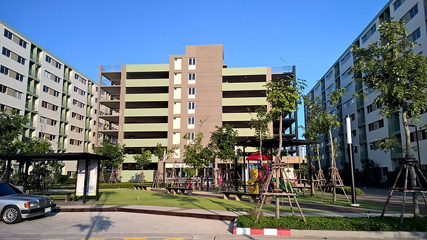 Condo — photo 2