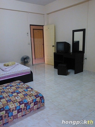 Condo · Wang Thonglang, bangkok — photo 1