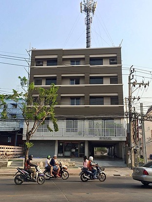 Condo · Khan Na Yao, bangkok — photo 1