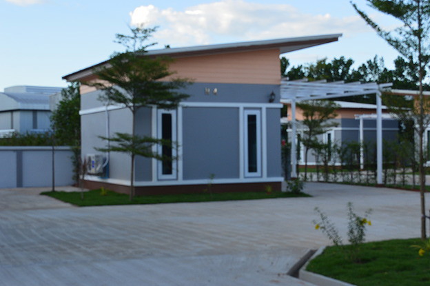 Condo — photo 2
