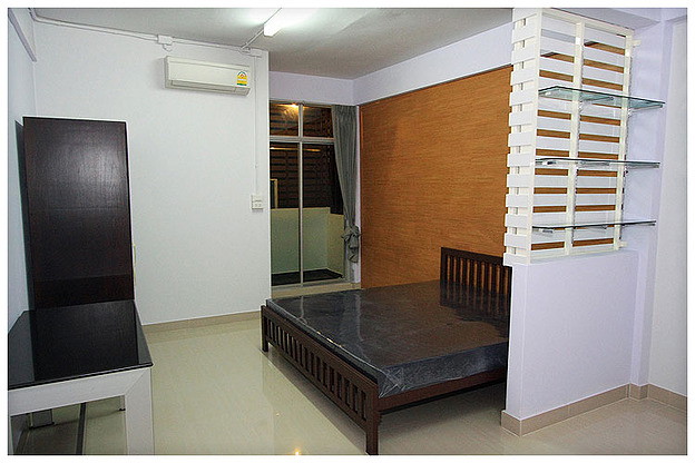 Condo · Khlong San, bangkok — photo 2