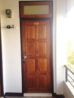 Condo — photo 2