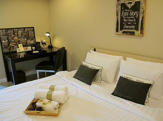 Condo · Phra Khanong, bangkok — photo 2