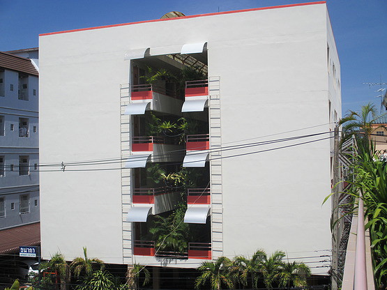 Condo — photo 4