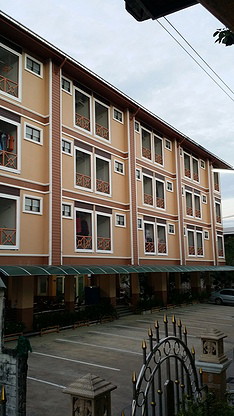 Condo — photo 2