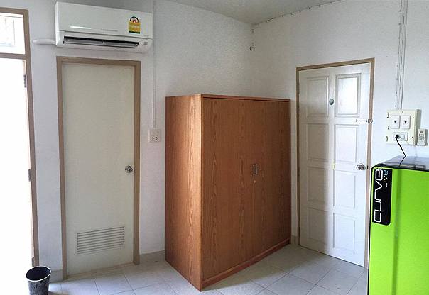 Condo — photo 2