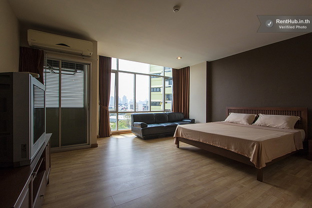Condo · Watthana, bangkok — photo 1