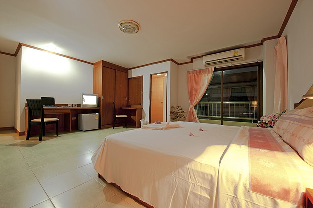 Condo · Mueang Nonthaburi — photo 4