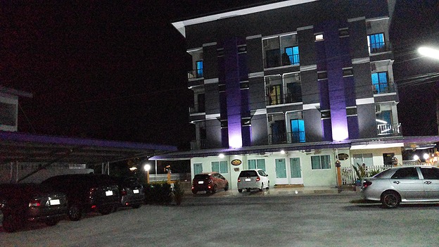 Condo · Mueang Chon Buri, chon_buri — photo 3