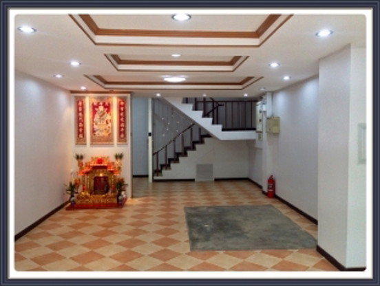 Condo — photo 2