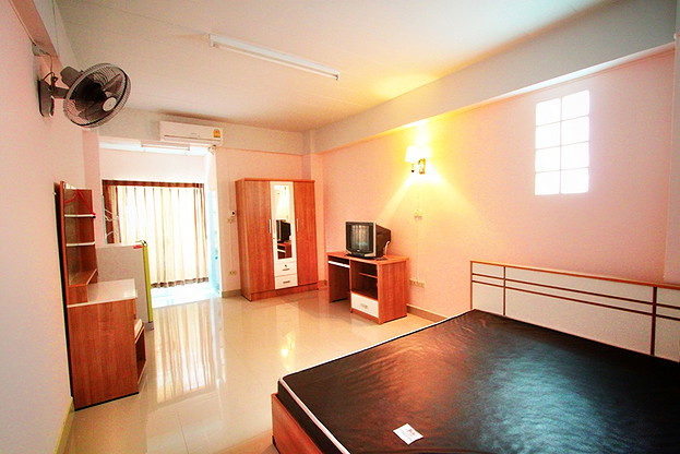 Condo — photo 5