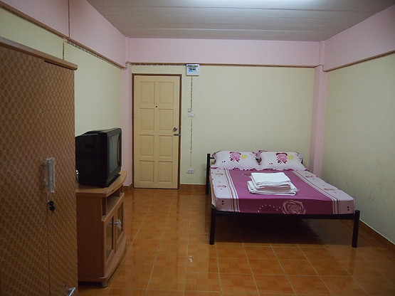 Condo — photo 2