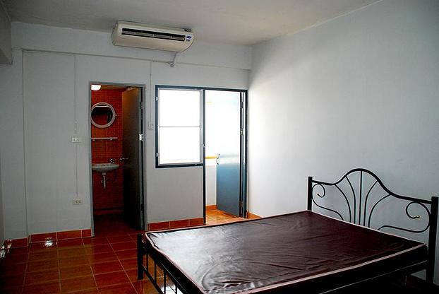 Condo · Khan Na Yao, bangkok — photo 4