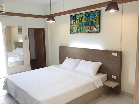 Ze residence (Ramkhamheang 24) - Apartment for Rent