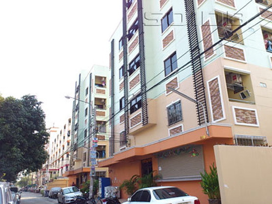 Condo · Wang Thonglang, bangkok — photo 1