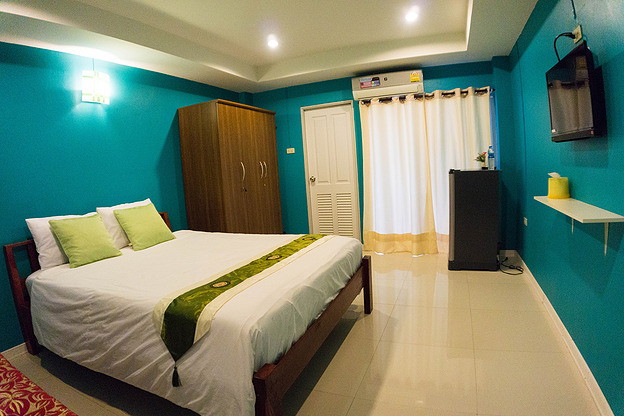 Condo — photo 3