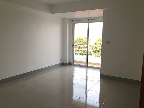 Condo — photo 3
