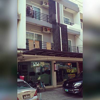 Condo · Wang Thonglang, bangkok — photo 5