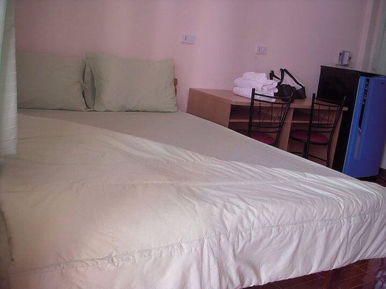 Condo — photo 1