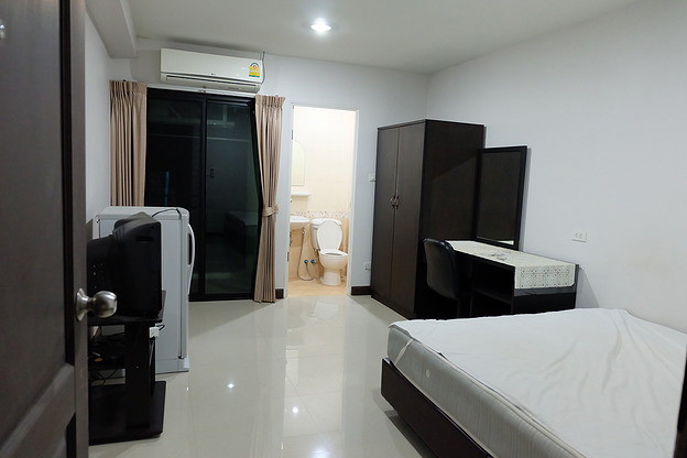 Condo · Wang Thonglang, bangkok