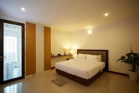 Thavee Yindee Residence Ekkamai 12 - Apartment for Rent