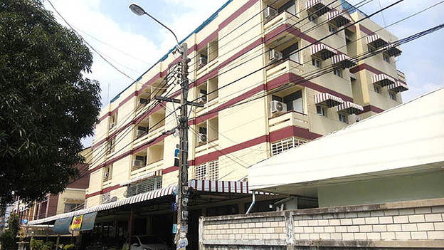 Condo · Wang Thonglang, bangkok — photo 1