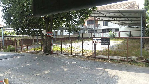 Condo · Wang Thonglang, bangkok — photo 5
