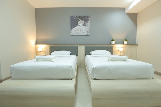 Condo · Mueang Chon Buri, chon_buri — photo 2