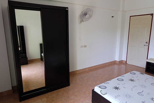 Condo · Mueang Chon Buri, chon_buri — photo 5
