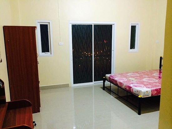 Supthawat Mansion2 - Apartment for Rent